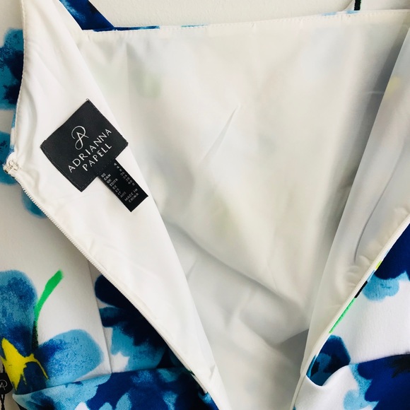 Adrianna Papell | NWT Floral Dress, Capped Sleeves - Picture 6 of 7